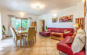 Amazing Home In Medulin With Wifi