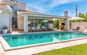 Lovely Home In Banjole With Wifi