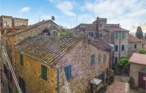 Awesome Apartment In Suvereto With Wifi