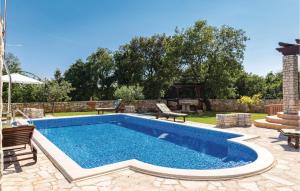 Holiday Home Pula Valtura Ii