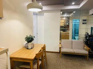 KYH STAYCATION 2BR by Azure Residences Near Airport