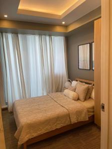 KYH STAYCATION 2BR by Azure Residences Near Airport