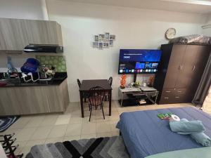Trillium Studio Condo 8F Pet Friendly with 1Bed Plus 2SofaBeds and Balcony Near Ayala Center Cebu Mall