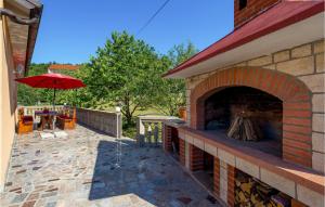 Amazing Apartment In Viskovo With Wifi 