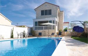 Gorgeous Home In Vinjerac With Sauna