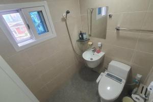 Hyuns 301 - Seoul station 5 min by walk