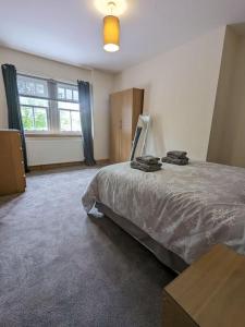 56 Bayhead Stornoway, 7 Bedroom house