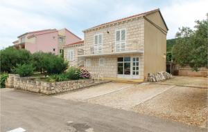 Two-Bedroom Apartment In Racisce