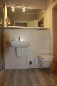 GODS06108-FeWo-Moeoev