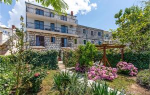 Nice Apartment In Blace With Kitchen 