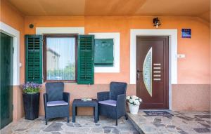 1 Bedroom Stunning Apartment In Kastel 