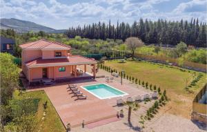 4 Bedroom Gorgeous Home In Bilice 