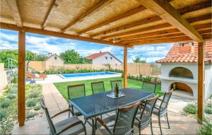 Beautiful Home In Imotski With Kitchen 