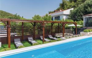 Awesome Home In Skradin With Sauna