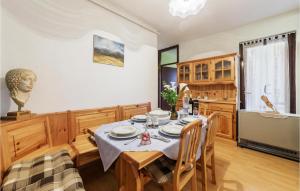 3 Bedroom Awesome Apartment In Pula