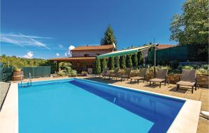 Stunning Home In Jurdani With Wifi