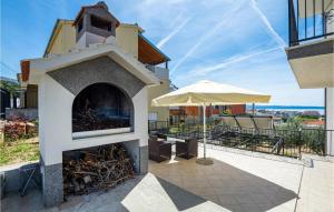 Awesome Apartment In Podstrana