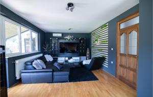 Amazing Home In Fericanci With Sauna