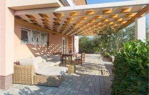 Stunning Home In Trilj