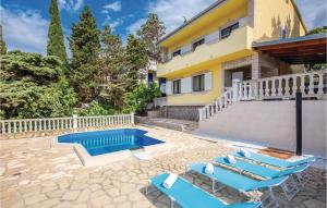 Gorgeous Home In Smokvica With Wifi