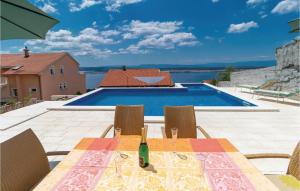 Amazing Apartment In Dramalj With Wifi