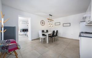 Nice Home In Labin With Wifi