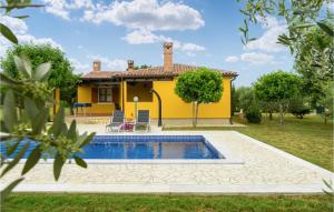 Amazing Home In Cokuni With Wifi