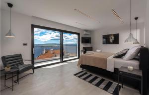 Stunning Home In Crikvenica