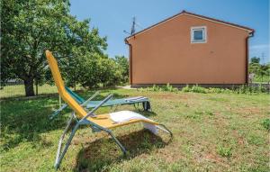 Lovely Home In Pula With Kitchen 