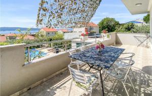 Lovely Apartment In Kastel Sucurac With Wifi 