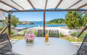 Lovely Apartment In Blace With Wifi