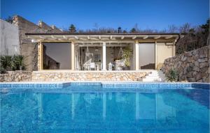 Awesome Apartment In Dramalj With Sauna