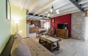 Lovely Home In Bale With Wifi