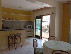 Golfinhos Apart-hotel - Apto térreo frente ao mar!!!