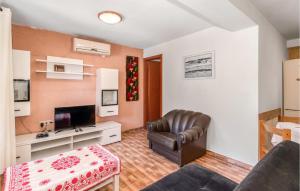 Pet Friendly Apartment In Crikvenica 