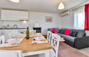 Cozy Home In Siljakovina With Sauna