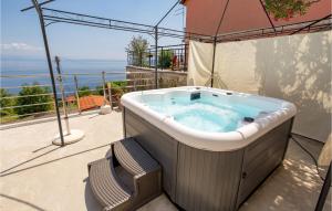 Beach Front Apartment In Moscenicka Draga
