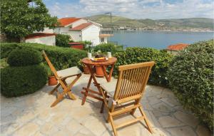 Holiday Home Okrug Donji Osoje