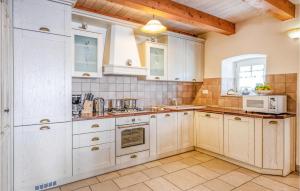 Awesome Home In Pula With Wifi 