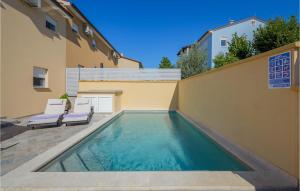 Four-Bedroom Holiday Home In Vodnjan