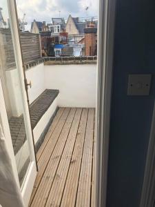 Cosy and quiet flat in the heart of the West End