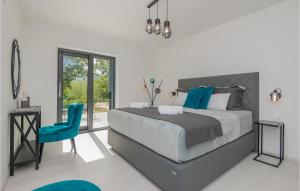 Lovely Home In Kamenmost