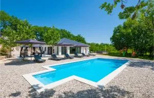 Gorgeous Home In Ivanbegovina - Margete