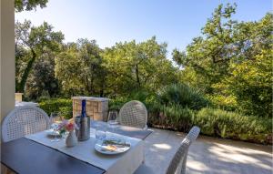 1 Bedroom Nice Apartment In Crikvenica 