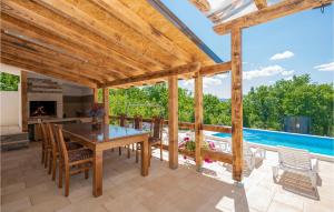 Cozy Home In Donji Vinjani With Wifi 