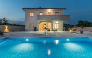 4 Bedroom Cozy Home In Donja Jagodnja - 波拉卡