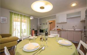 2 Bedroom Amazing Home In Rovinj 