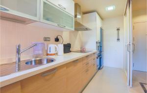 Cozy Apartment In Los Alcázares