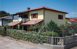 Stunning Home In Pula With Wifi 