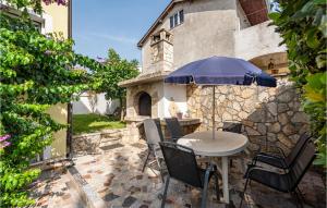 2 Bedroom Gorgeous Apartment In Zadar